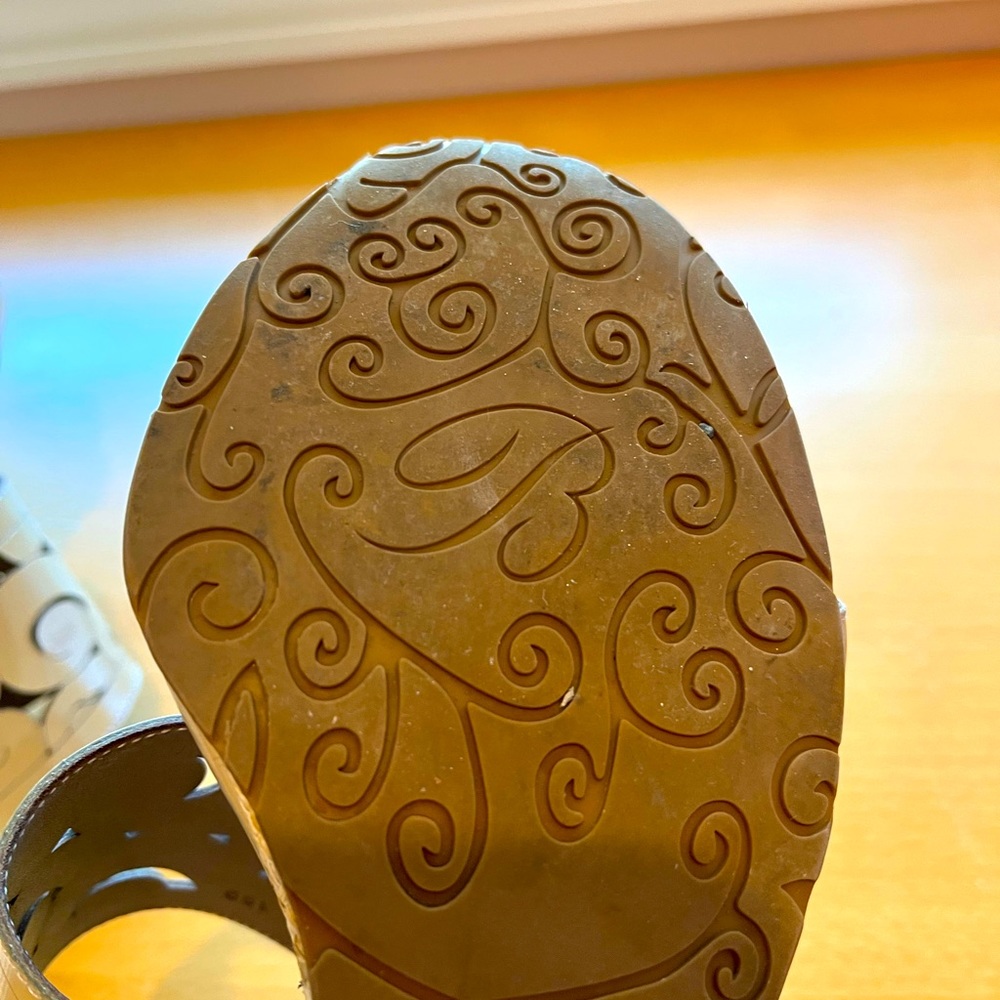 Tan wedge Brighton sandals,slip on - Picture 2 of 5